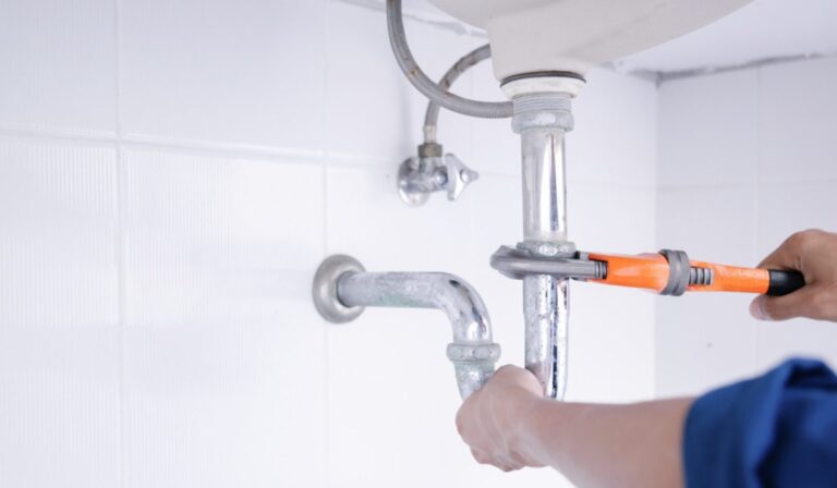 Read more about the article Online Plumber Services in Vadodara: Convenient, Reliable, and Just a Click Away