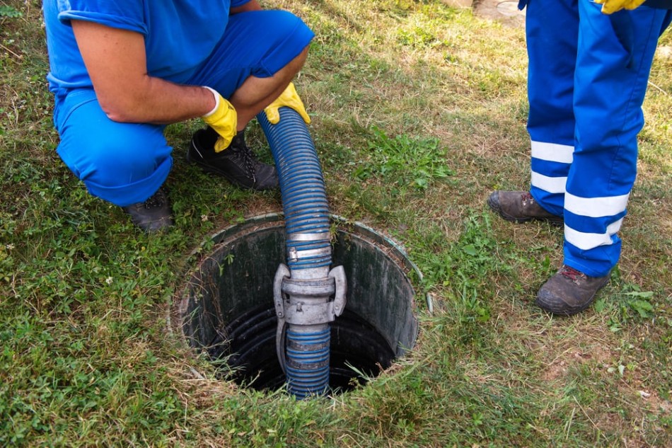 You are currently viewing TIPS FOR MAINTAINING YOUR SEPTIC TANK SYSTEM