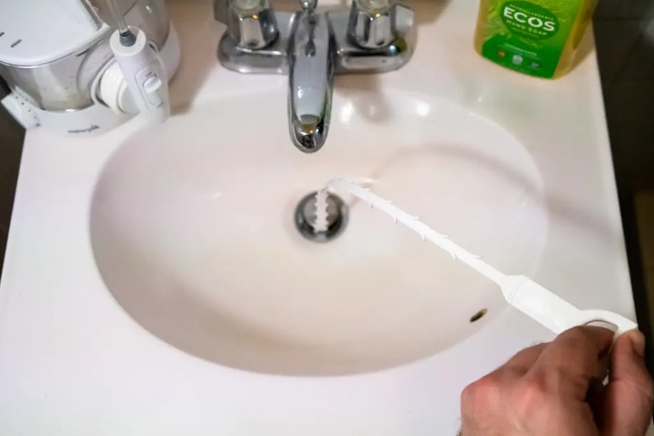 You are currently viewing How to Fix a Slow Draining Sink