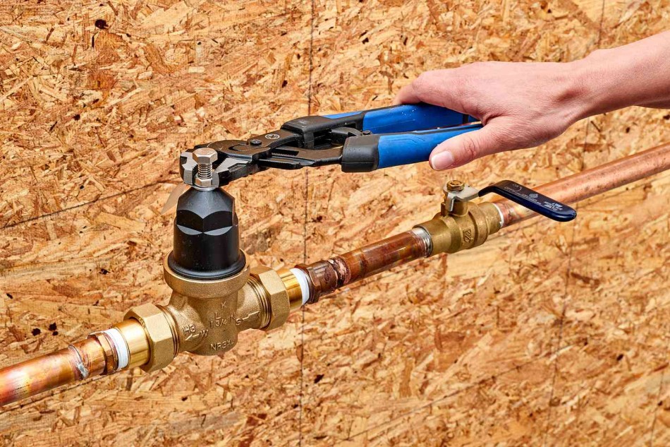 Read more about the article How to Boost Water Pressure in Your Home